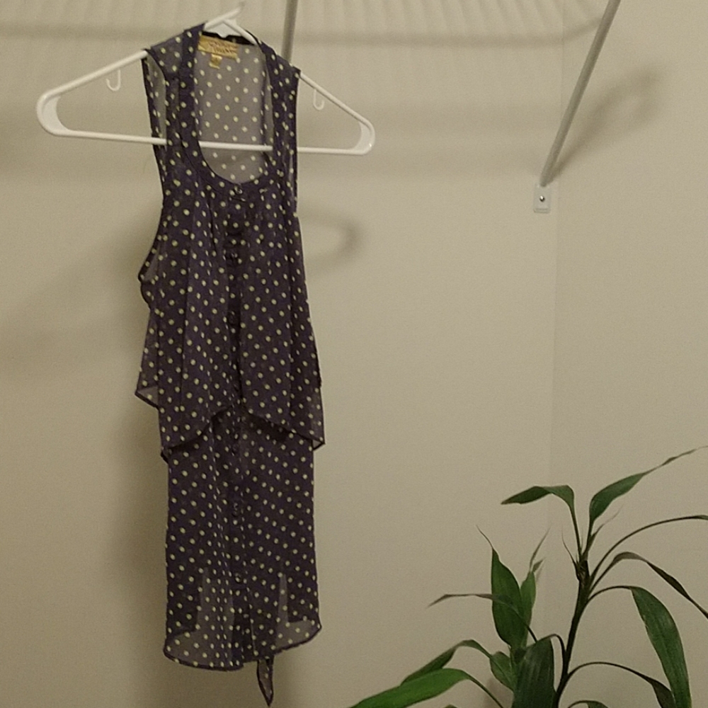 Princess Vera Wang button sleeveless top size S